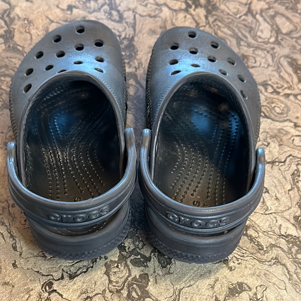 CROCS Black Perforated Clogs